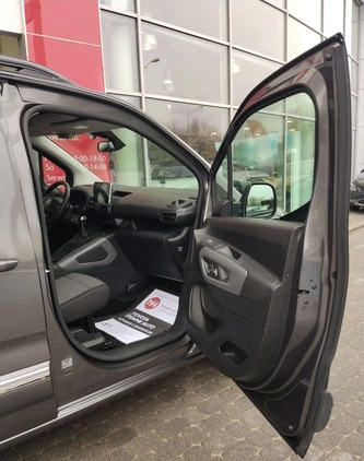 Toyota Proace City Verso cena 144900 przebieg: 17657, rok produkcji 2022 z Drawsko Pomorskie małe 596